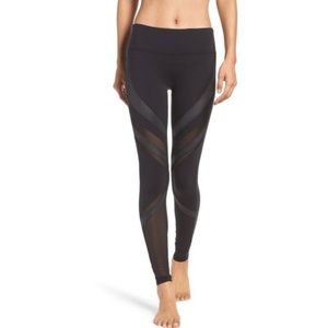 Nwot Alo Yoga Mesh Epic Leggings sz M